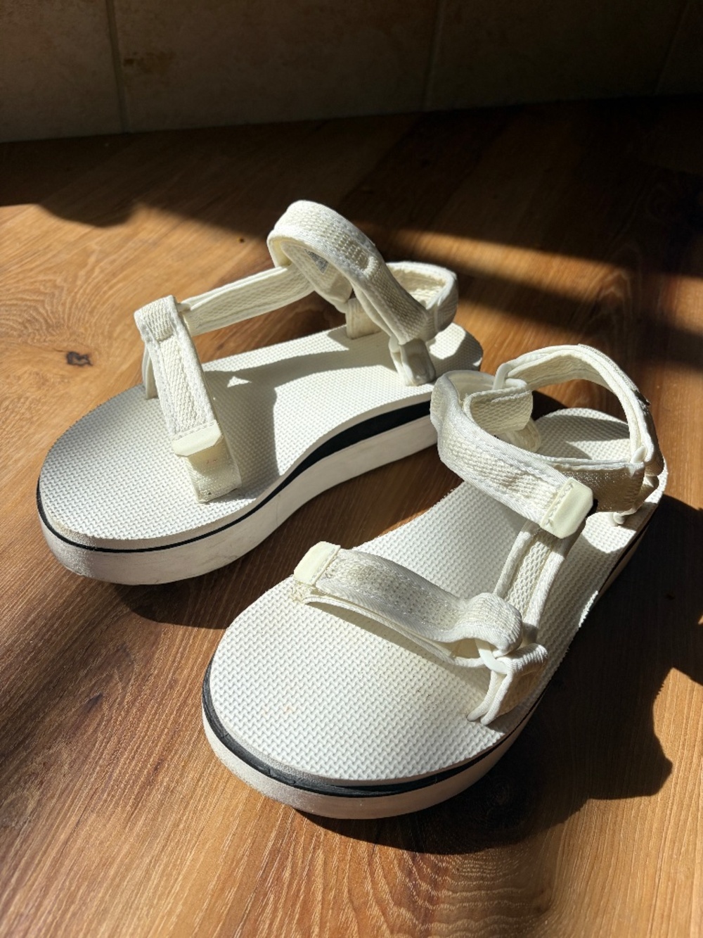 Size 8 platform Teva sandals